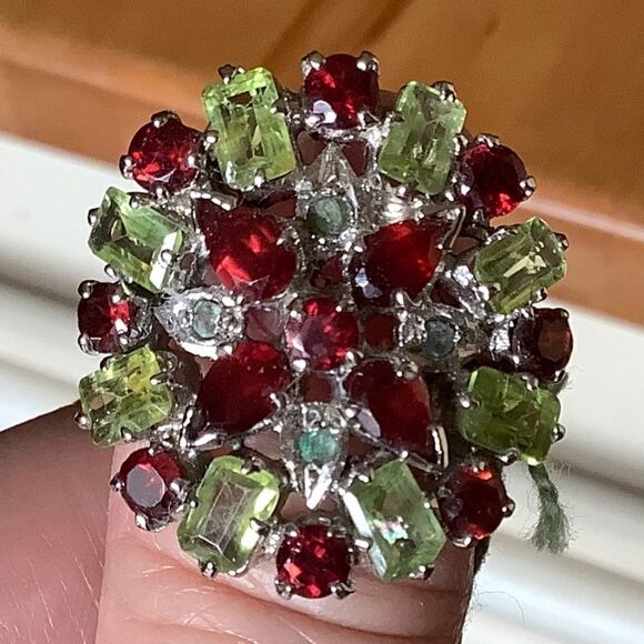 𝅺STERLING SILVER GARNET/PERIDOT/EMERALD RING SIZE US 8.5​​ - Picture 3 of 10